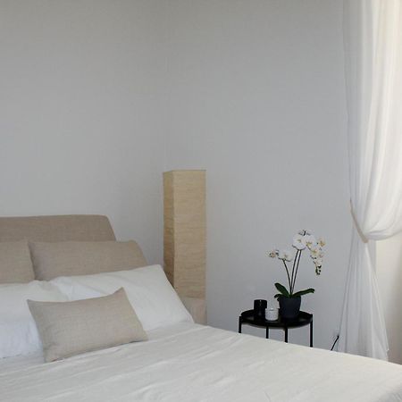 Appartamento Dragonetti Luxury House LʼAquila Esterno foto