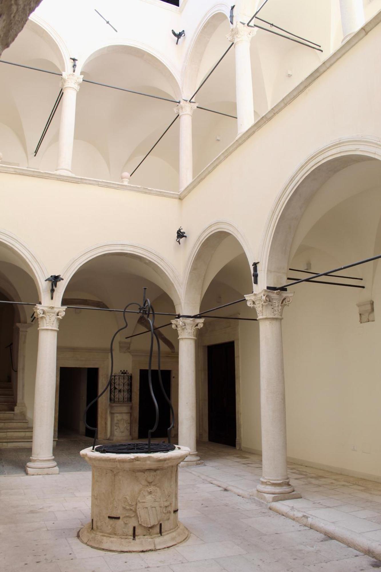 Appartamento Dragonetti Luxury House LʼAquila Esterno foto